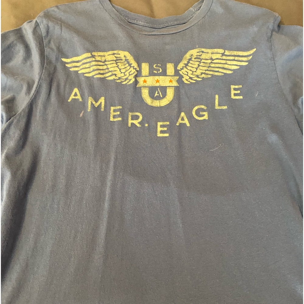 Men’s short sleeve T-shirt.   Excellent condition.